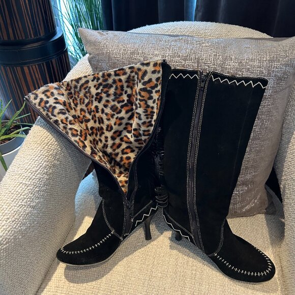 Naughty Monkey Suede Fringe  Boots – Size 6.5 – Black – Boho/Western Chic - Picture 3 of 5
